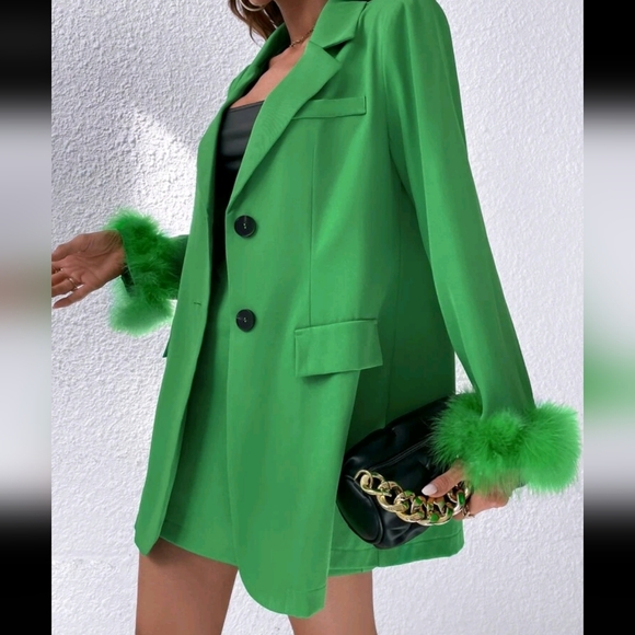 Green blazer and mini skirt set - Picture 6 of 6